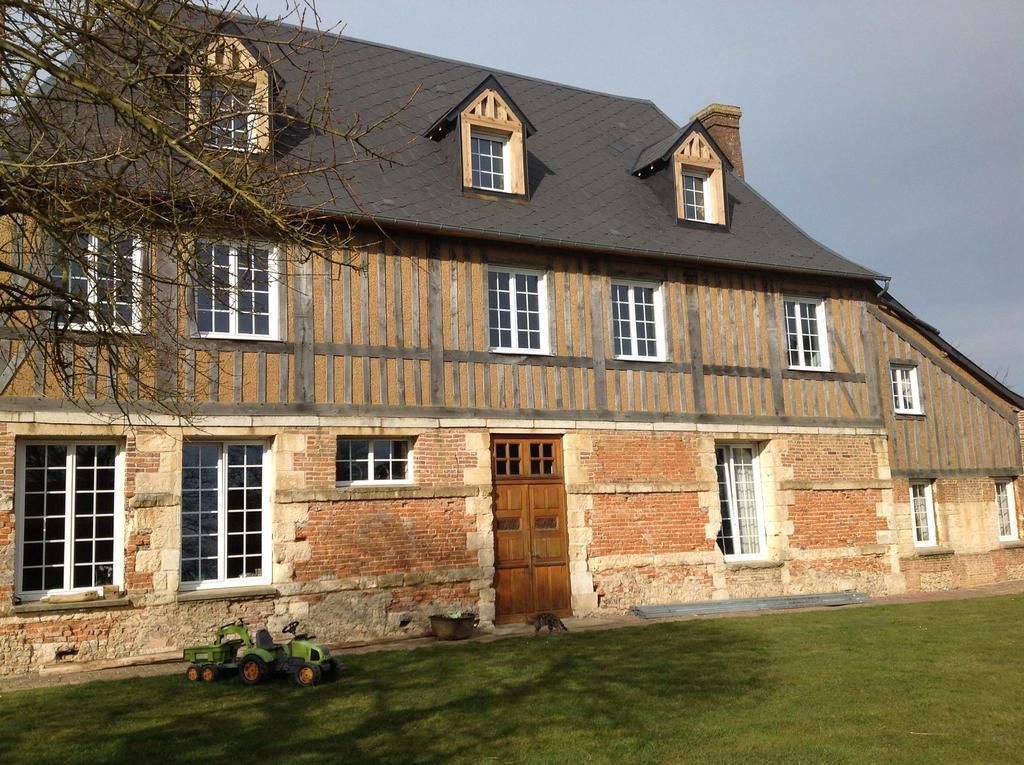 Le Saint Aubin- Maison D Hotes Dans Ce Monastere Du 16 Siecle Amfreville-la-Campagne Luaran gambar