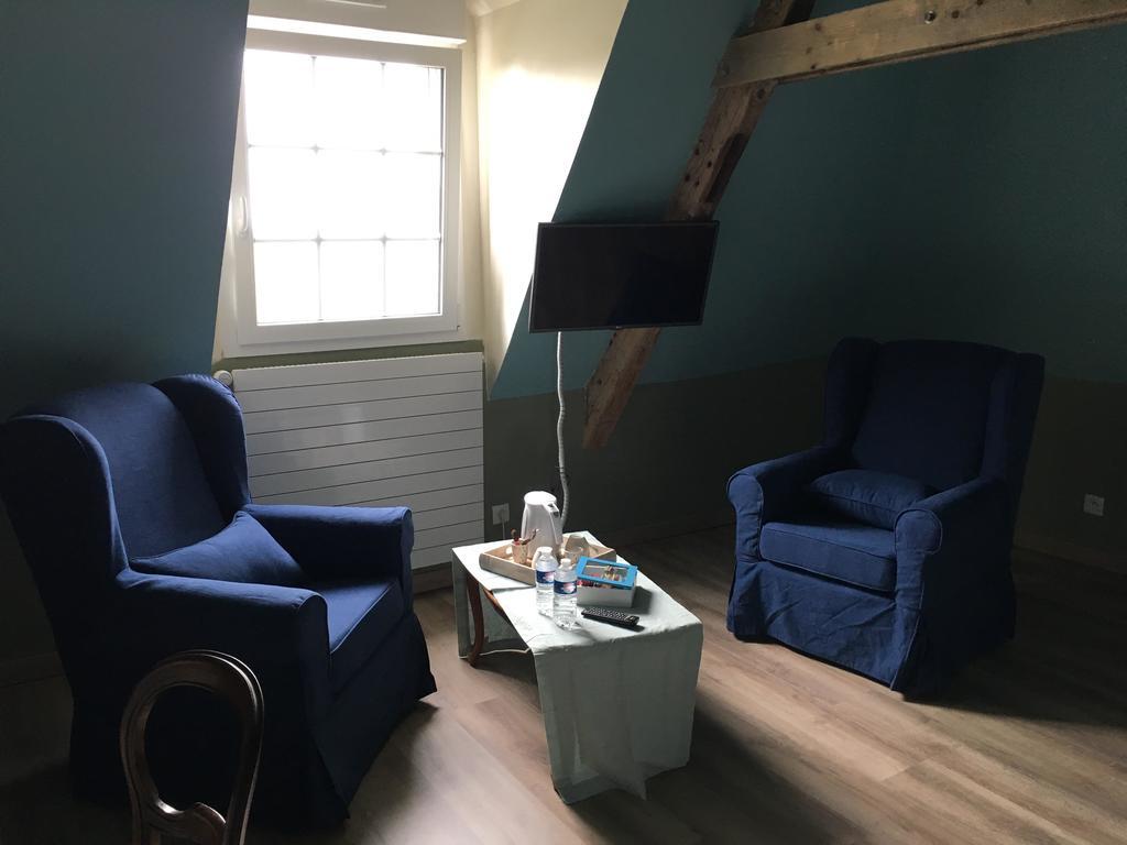 Le Saint Aubin- Maison D Hotes Dans Ce Monastere Du 16 Siecle Amfreville-la-Campagne Luaran gambar